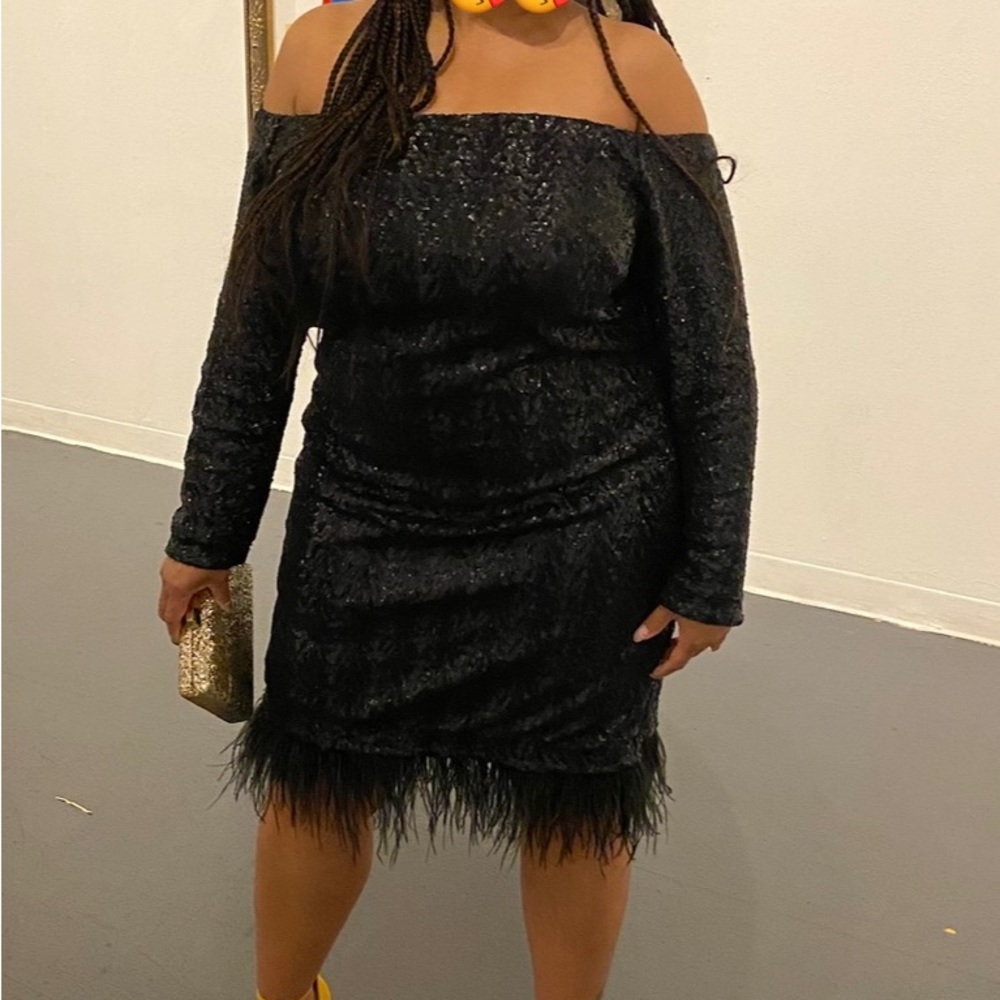 Sequins and feathers ohhhh my!!!